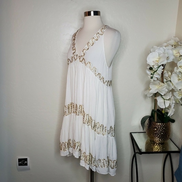 Muche et Muchette Embroidered Sleeveless Dress - Picture 4 of 6